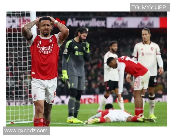 中超经典对决阿森纳与利物浦上演惊天逆转战平引发全场热议 中超经典对决阿森纳与利物浦上演惊天逆转战平引发全场热议