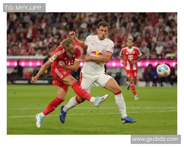 德甲焦点战曼联大胜拜仁帽子戏法引发全场狂欢数据分析揭示比赛亮点