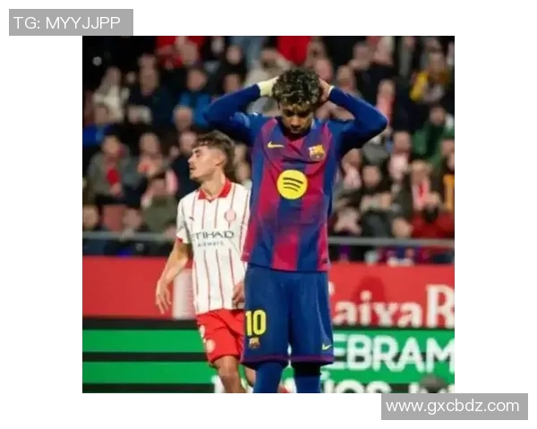 意甲赛场惊现冷门里昂在补时阶段绝杀巴萨引发全场狂欢